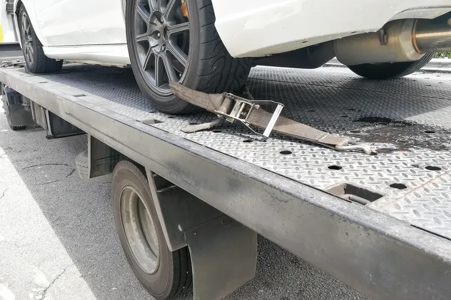 What To Expect During Professional Towing Services Process in Rawlins, WY